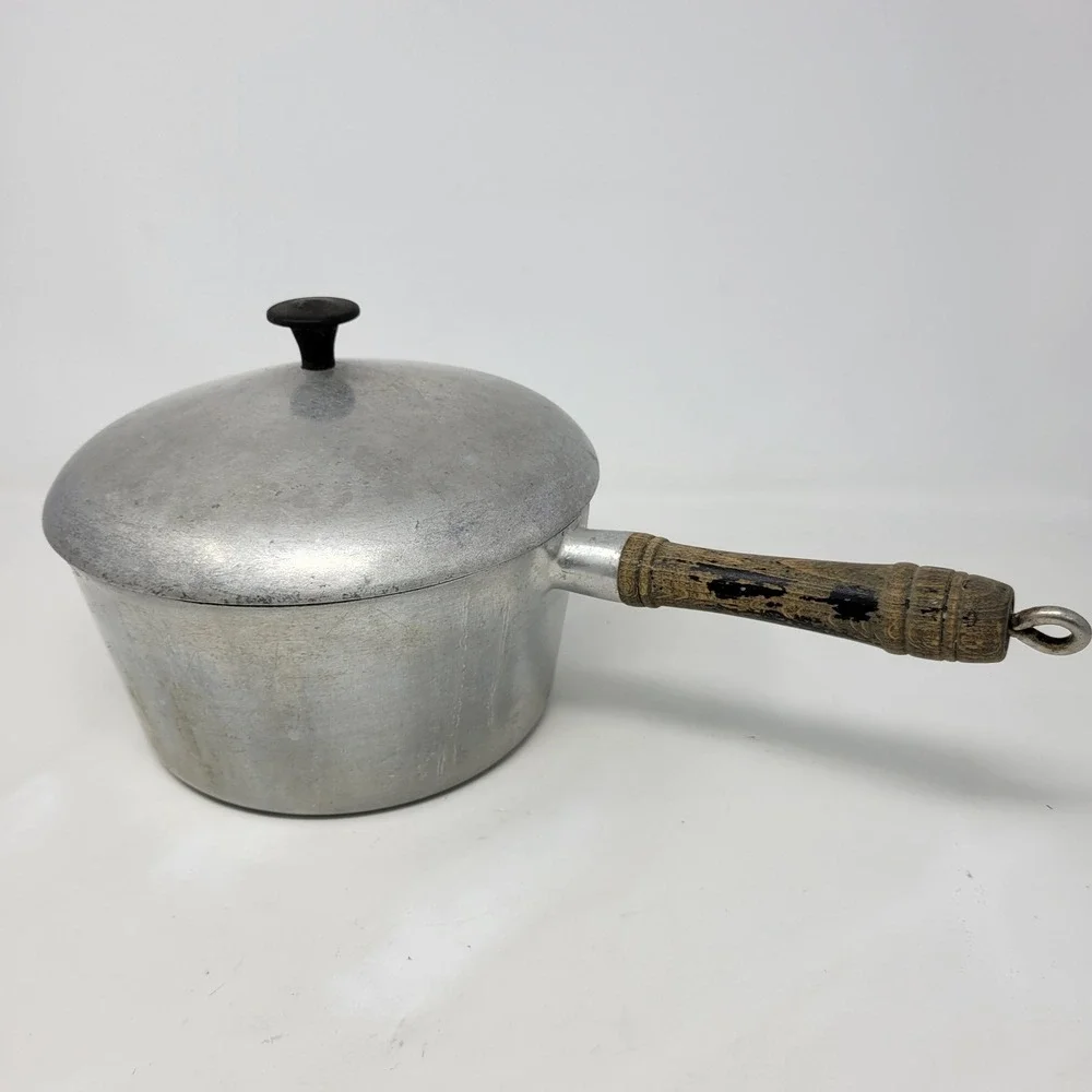 Vintage Adler Streamline Ware Cast Aluminum Saucepan Pot Wood Handle Chicago USA